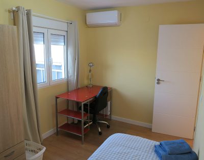 Santa Cecilia 9 4º (Room 4)